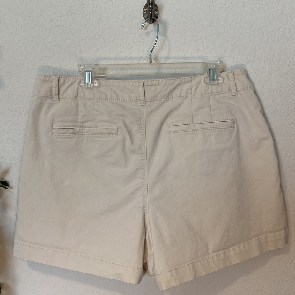 Loft 4” “The Washed Twill Short” in Khaki - Size 14 - Picture 4 of 12